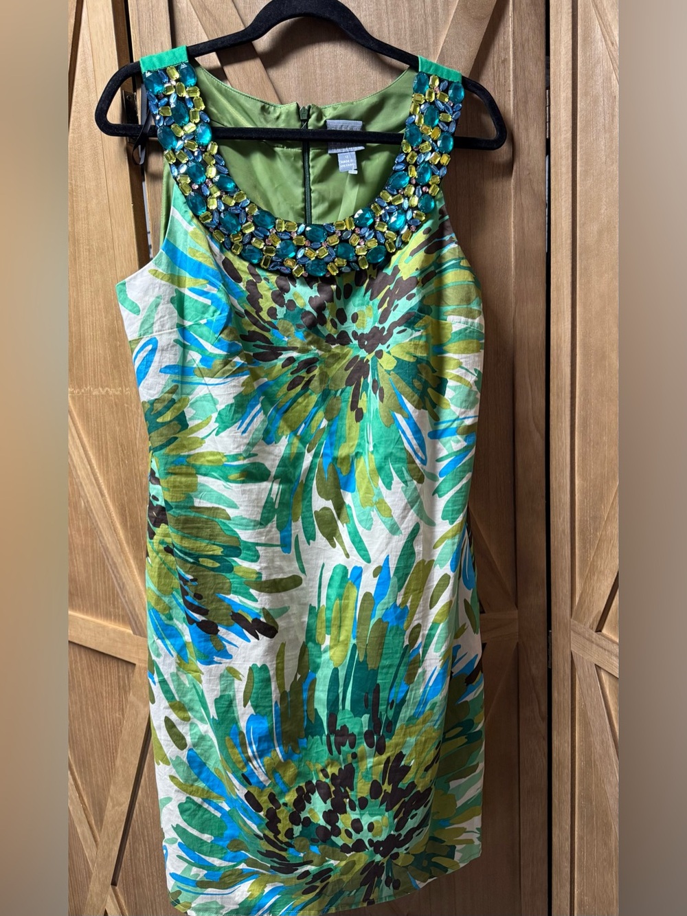 Rabbit Rabbit Rabbit GUC Green Blue Floral Beaded Neckline Dress Size 12 PTP 19